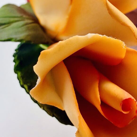 Capodimonte Italy Porcelain Orange Rose Flower Spray Sculpture w/ Label Fabar - Picture 14 of 16